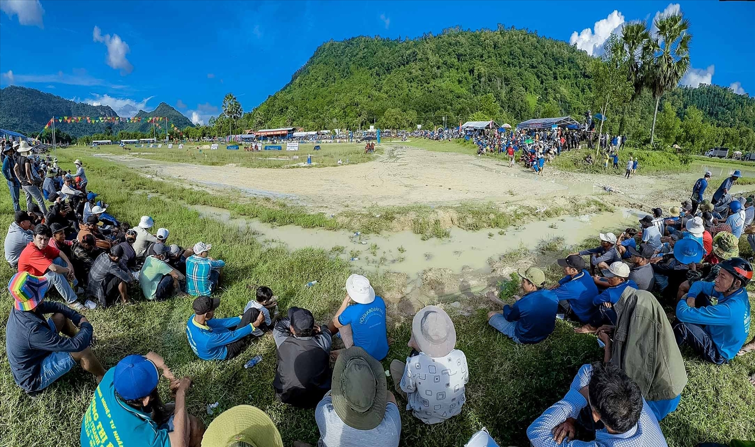 A view of the bull racing arena in Tri Ton district (Ta Pa - Soai Chek Sports and Tourism Area) in 2023.